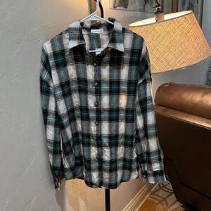 Casual Plaid Button-Down Shirt in Black and Cream Fantaslook SM.     A029